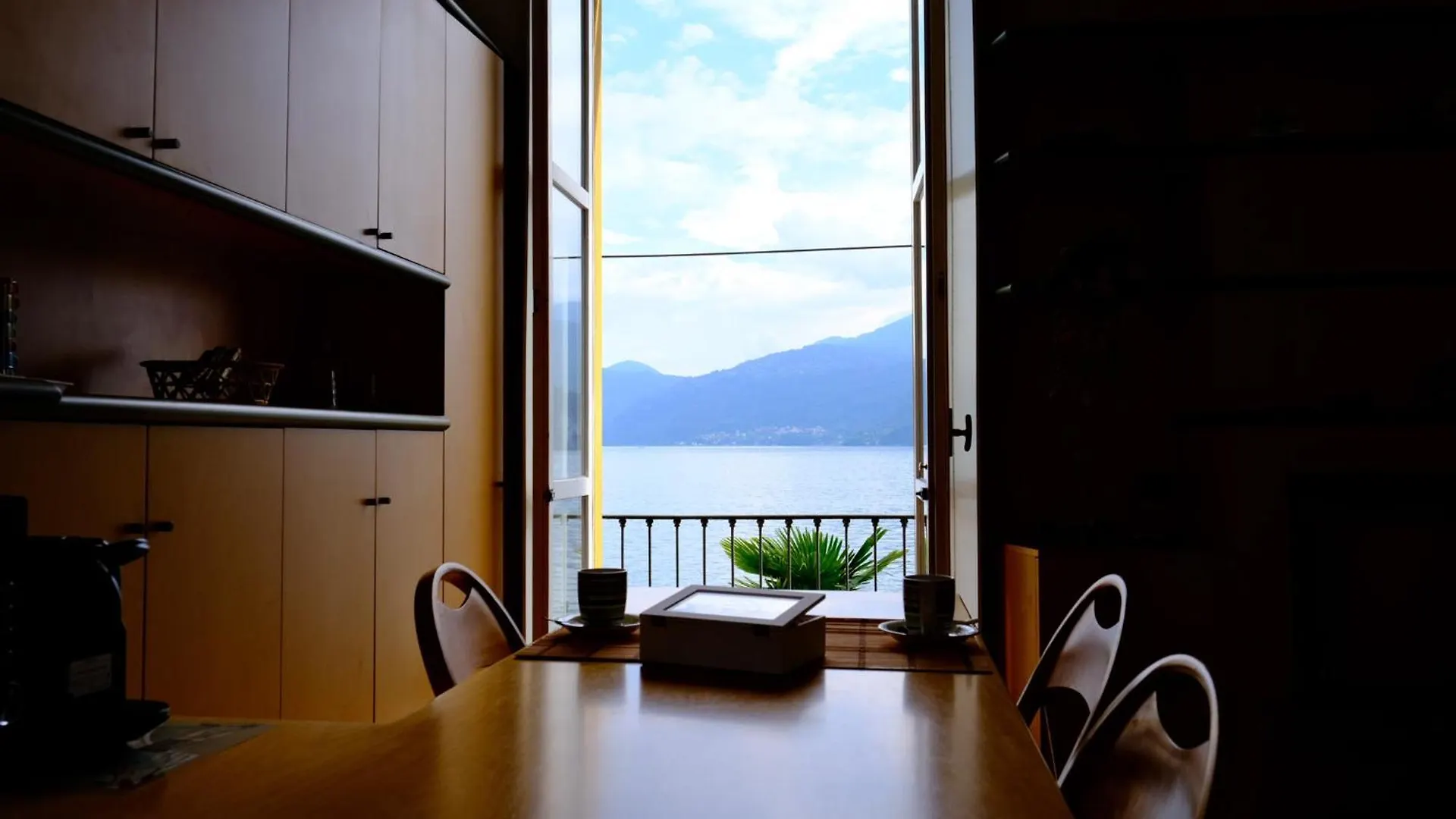 La Casa Di Anna Apartment Varenna