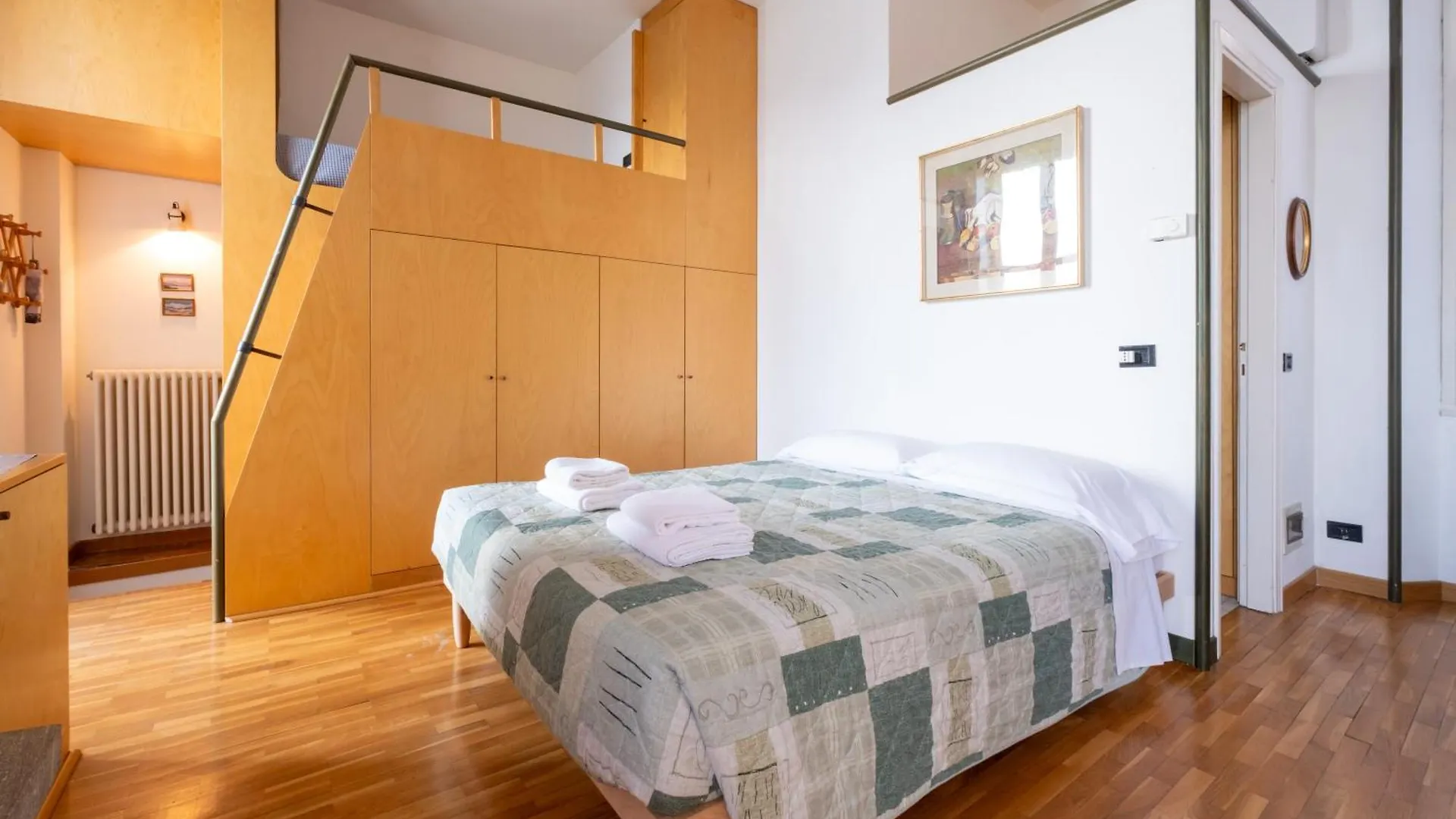 La Casa Di Anna Apartment Varenna