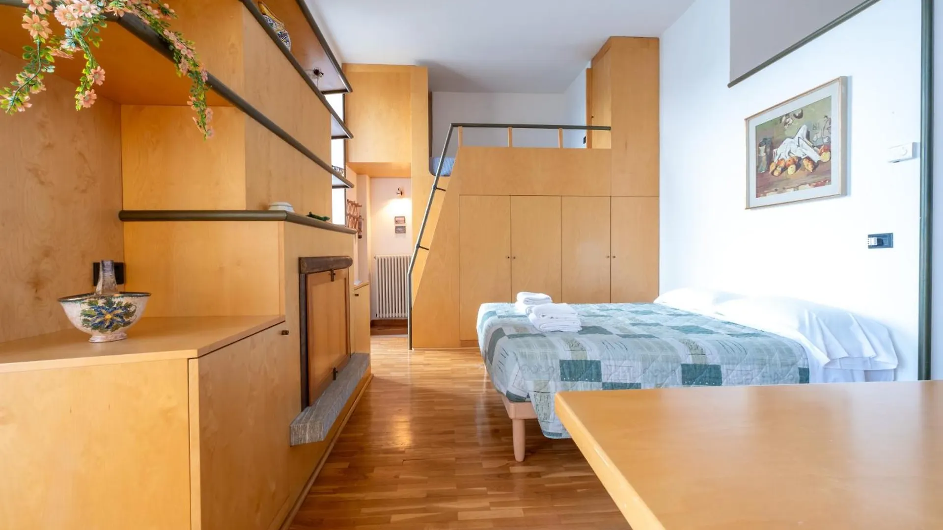 La Casa Di Anna Apartment Varenna